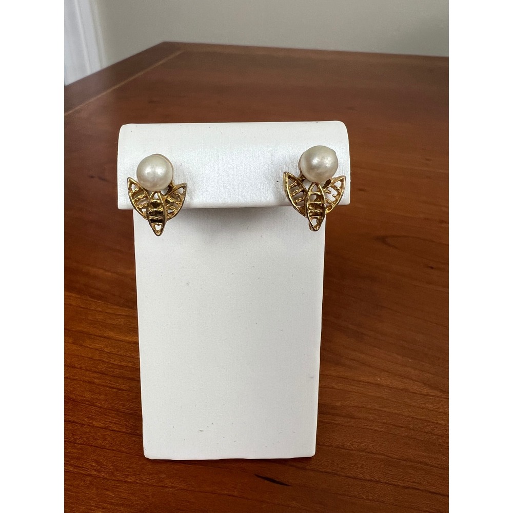 Vintage Gold Tone Faux Pearl Filigree Leaf Stud Earrings Butterfly Backs